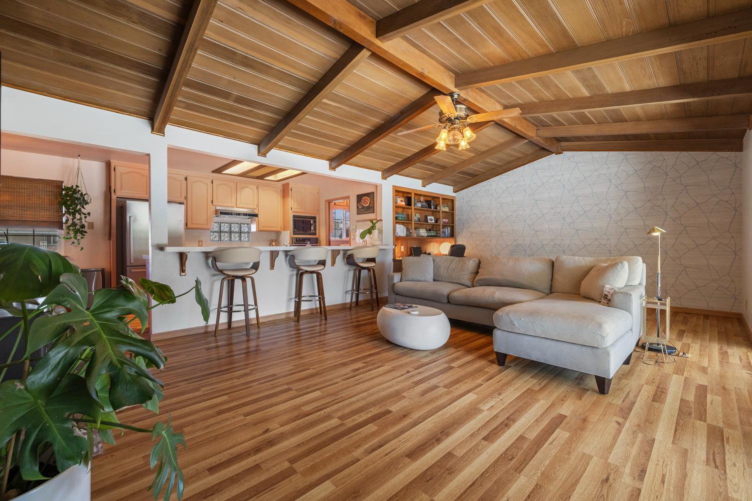 504 Robin Hood Drive