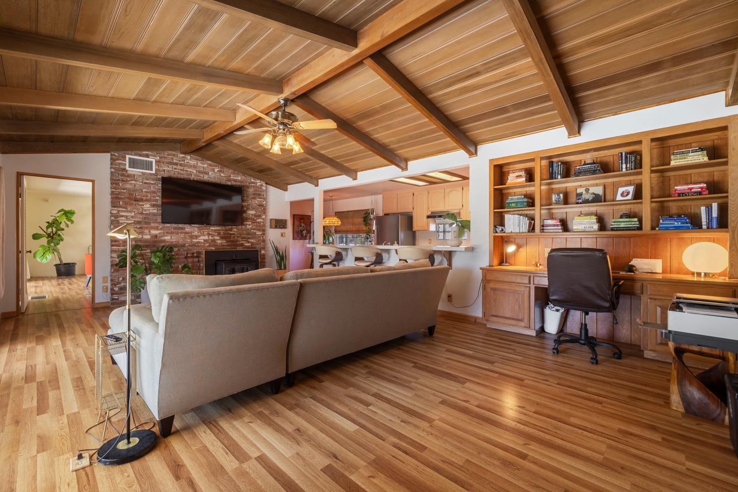 504 Robin Hood Drive