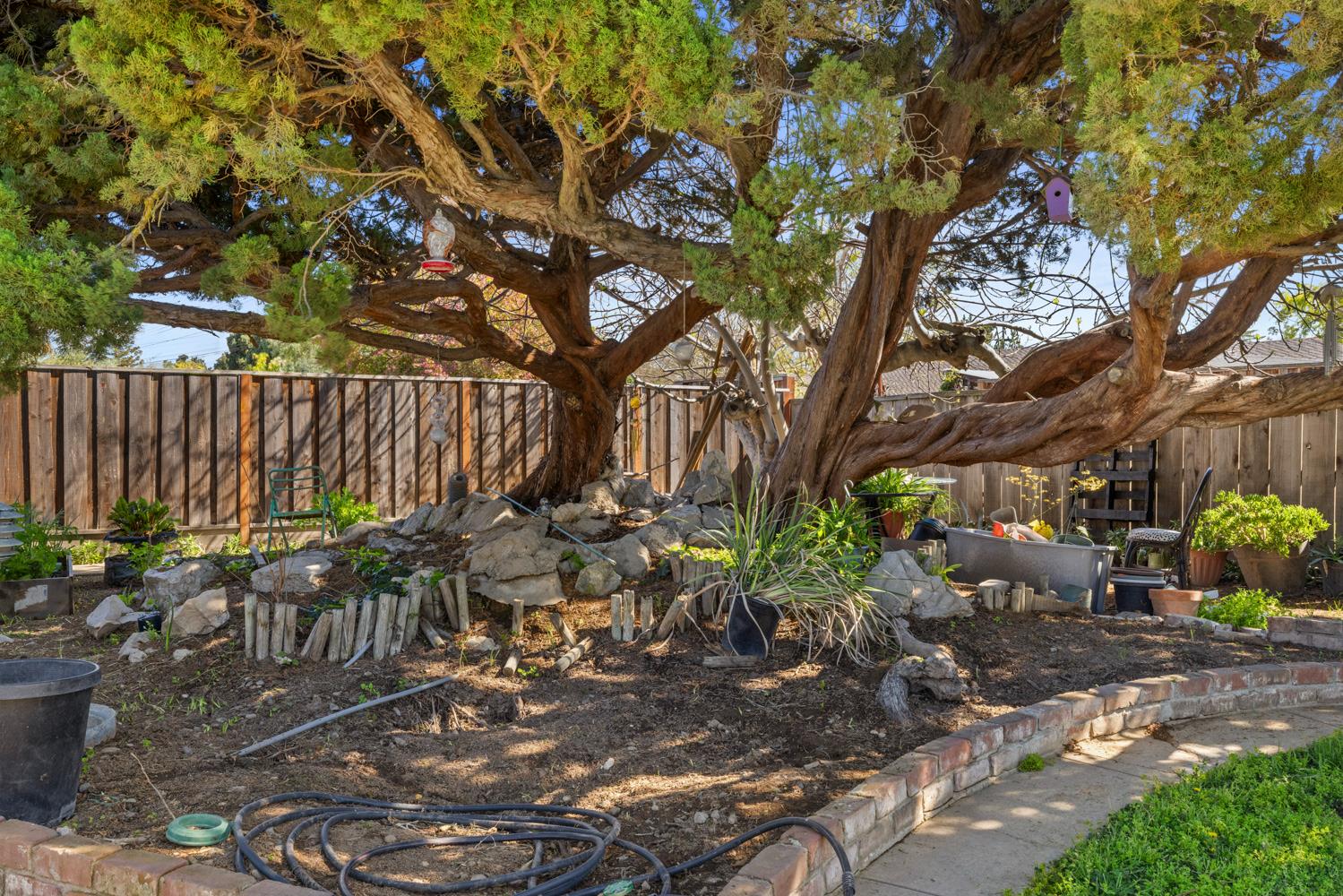 504 Robin Hood Drive