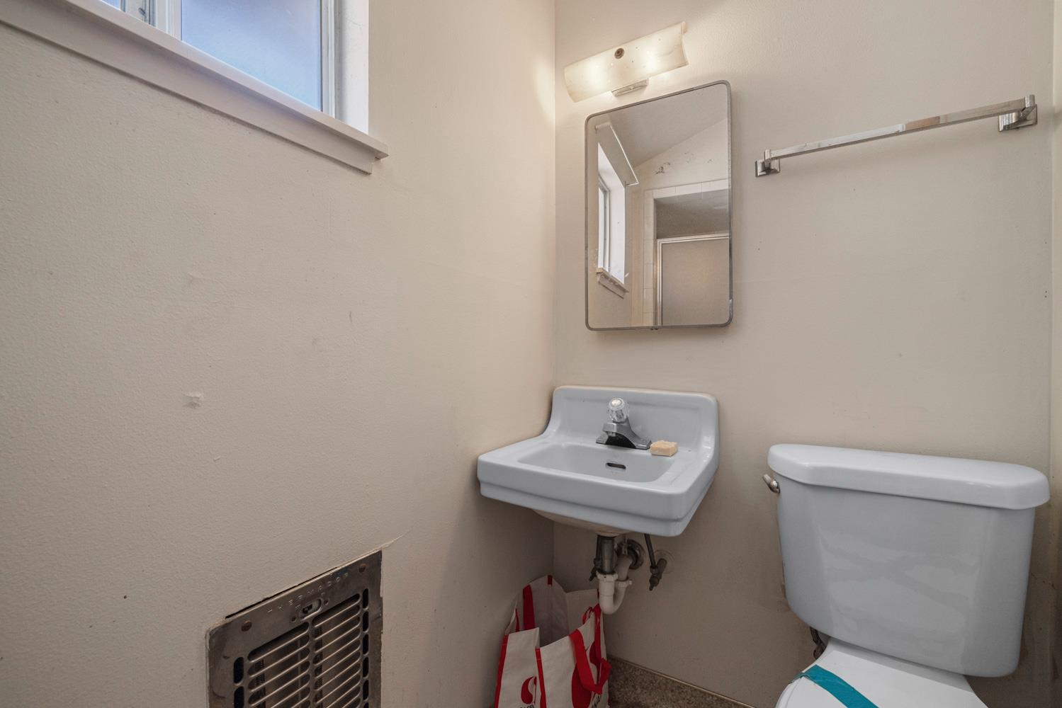 504 Robin Hood Drive