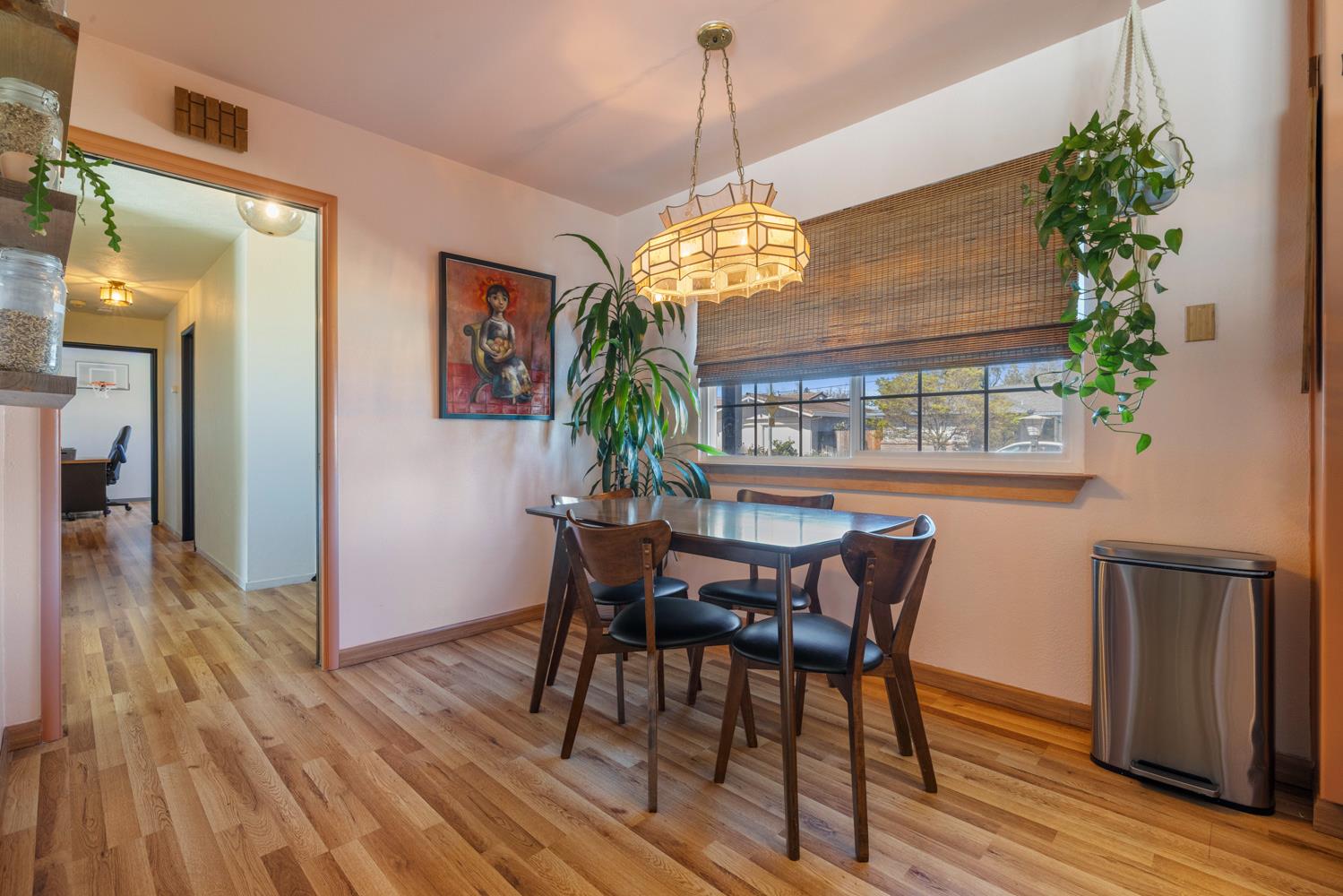 504 Robin Hood Drive