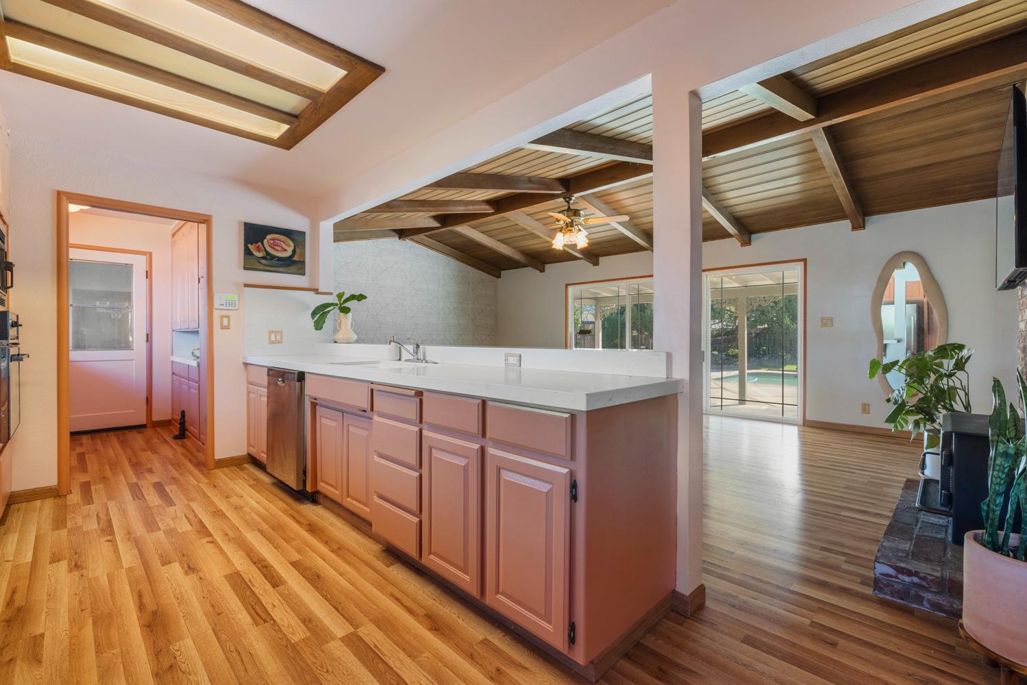 504 Robin Hood Drive