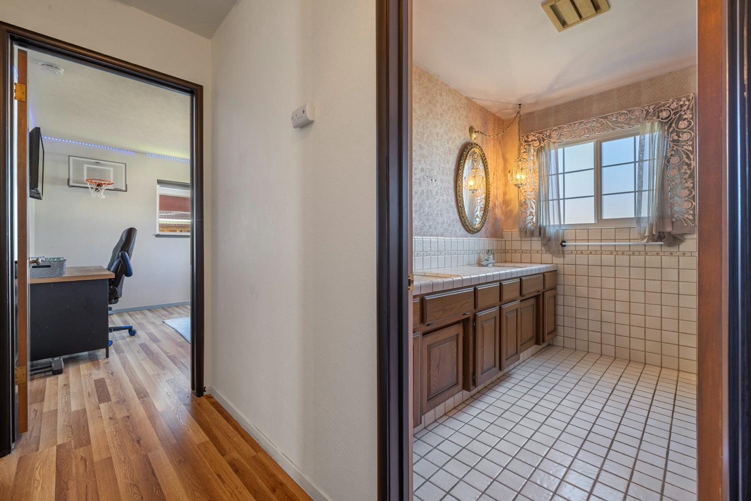 504 Robin Hood Drive