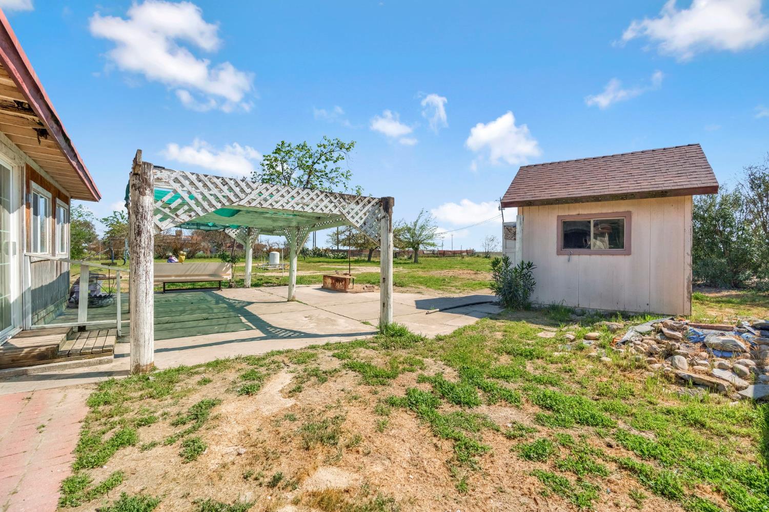 7990 S Mcmullin Grade