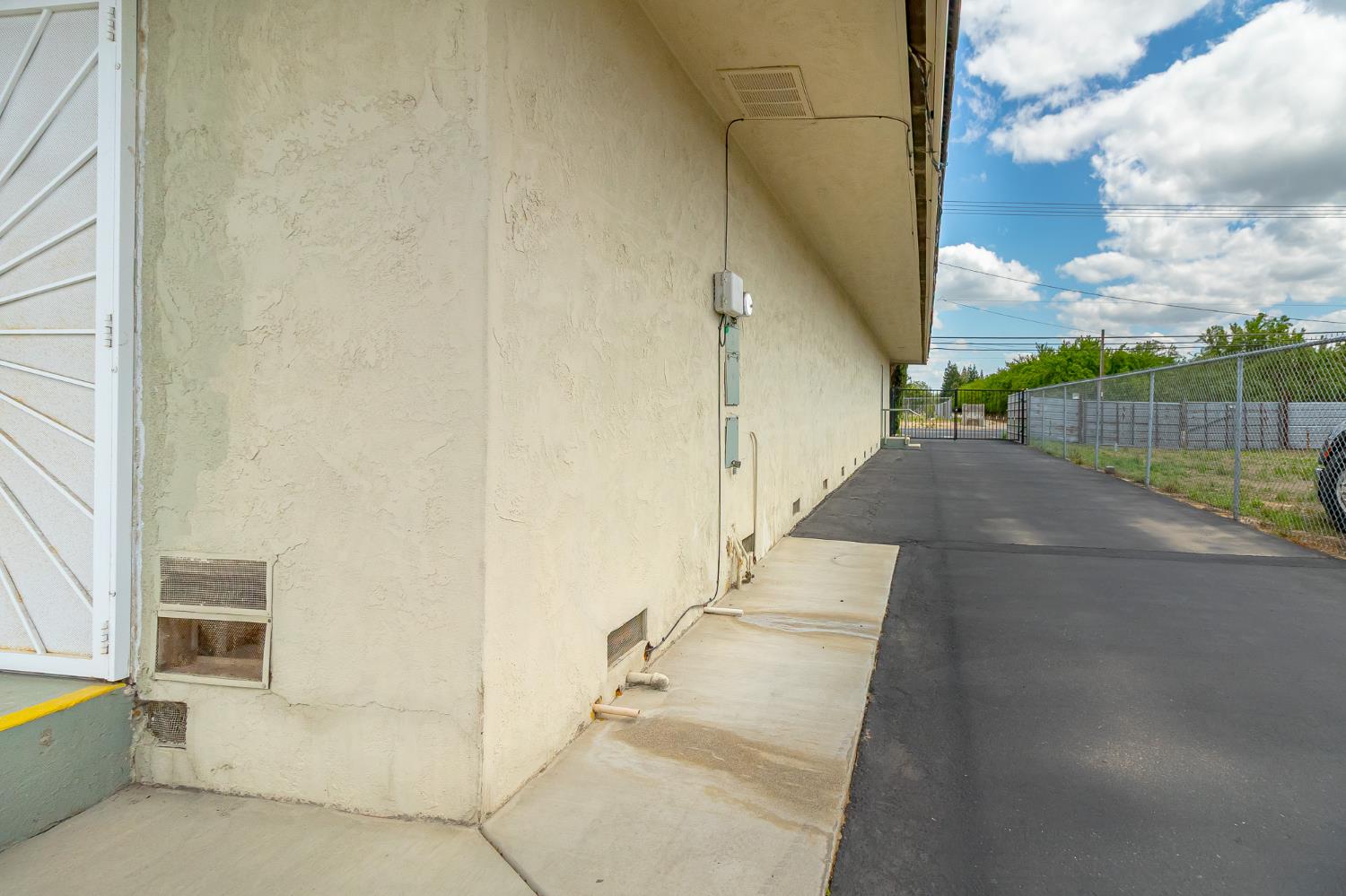5047 Central Avenue