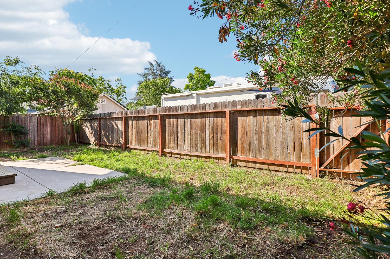 3870 Pine Street