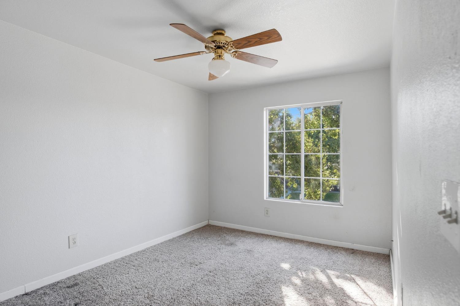 1258 Lloyd Thayer Circle