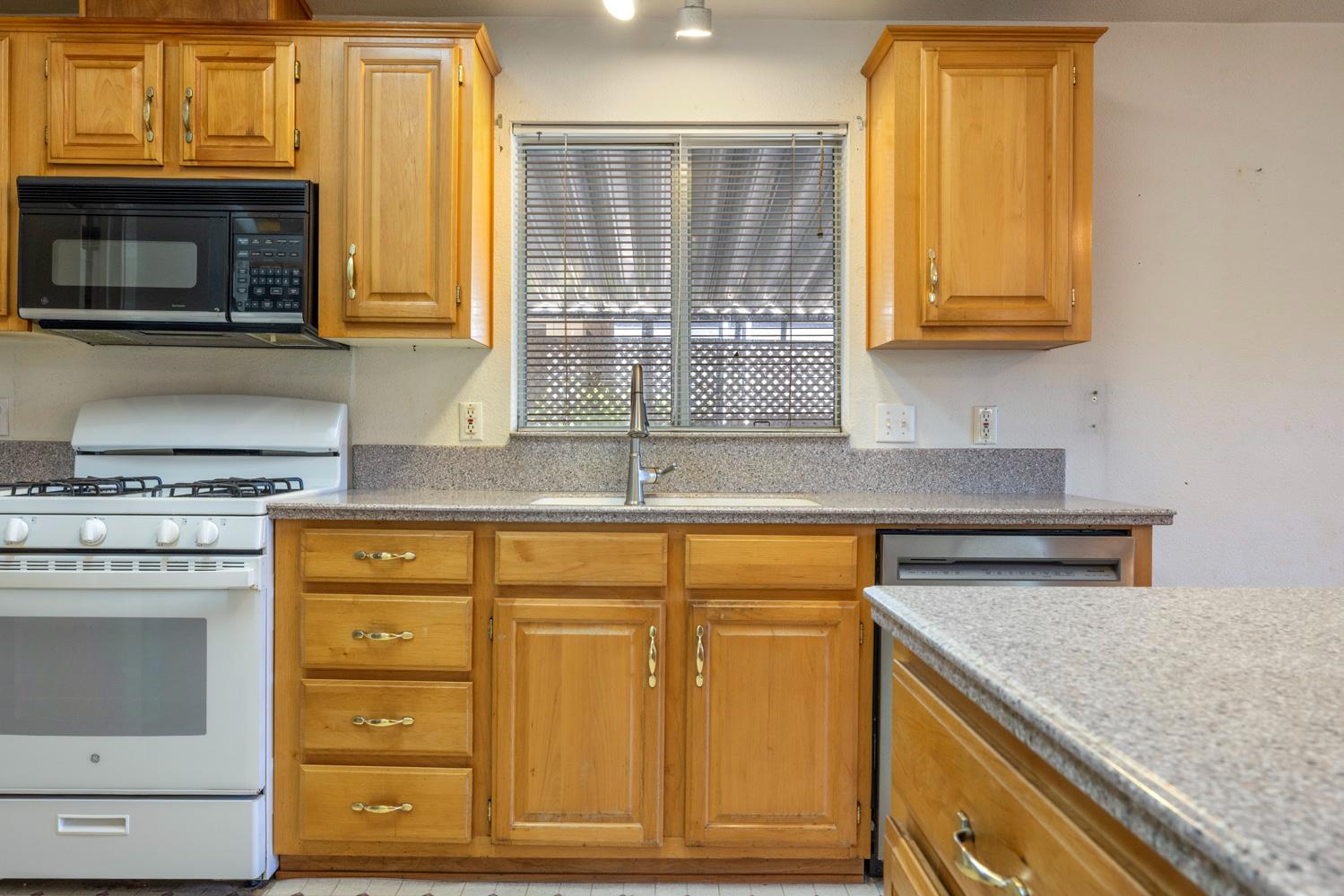 2621 Prescott Road 22