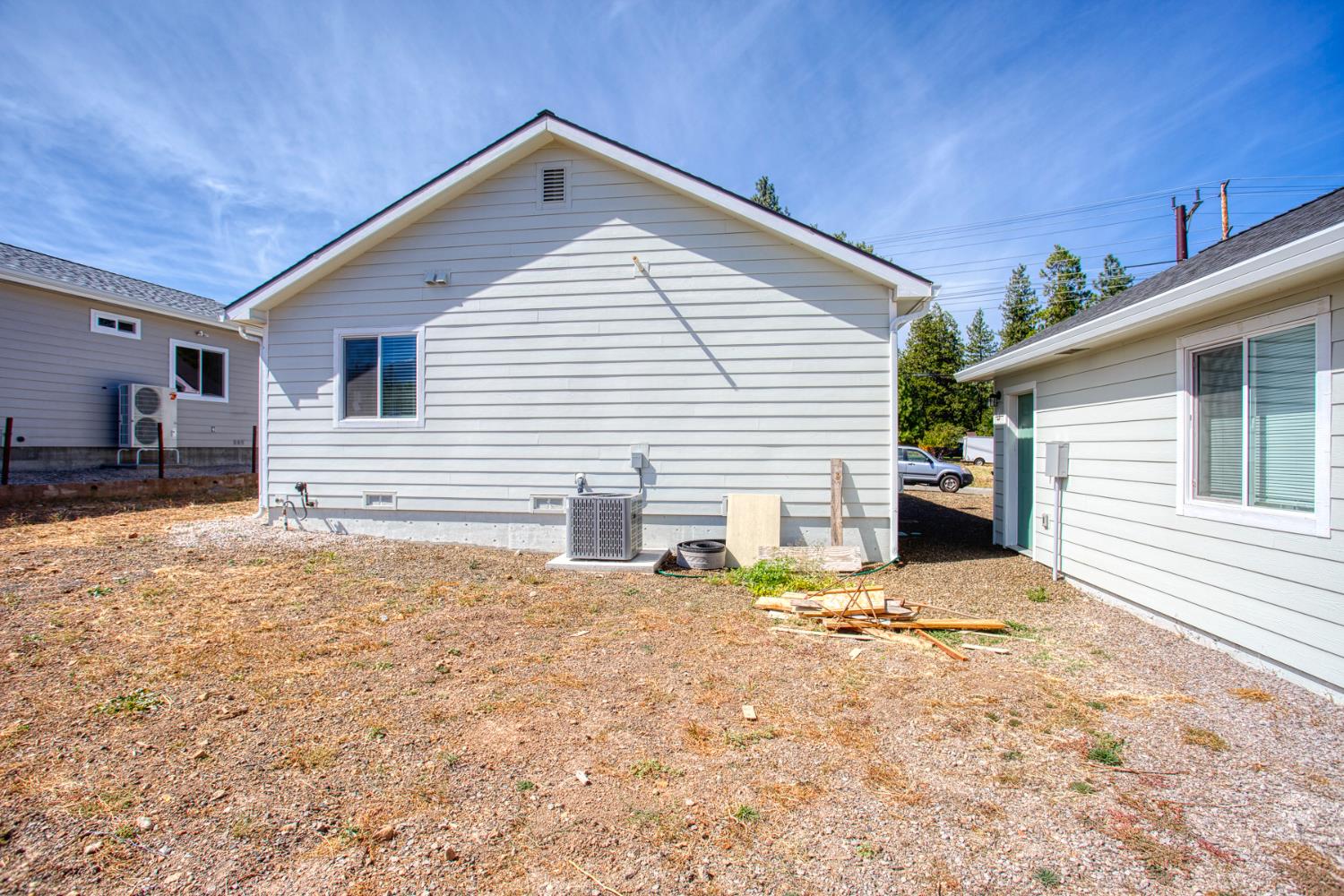 1523 Alameda Avenue
