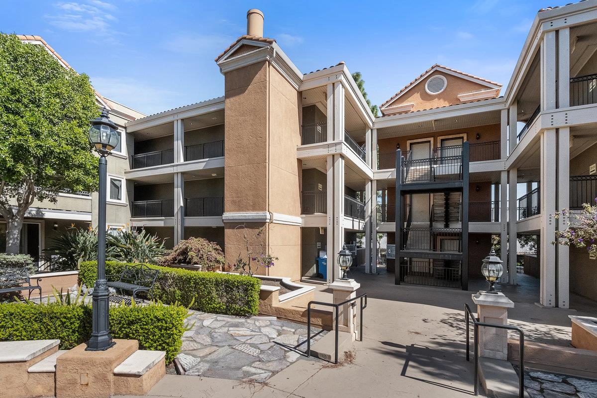 401 S Norfolk ST 221