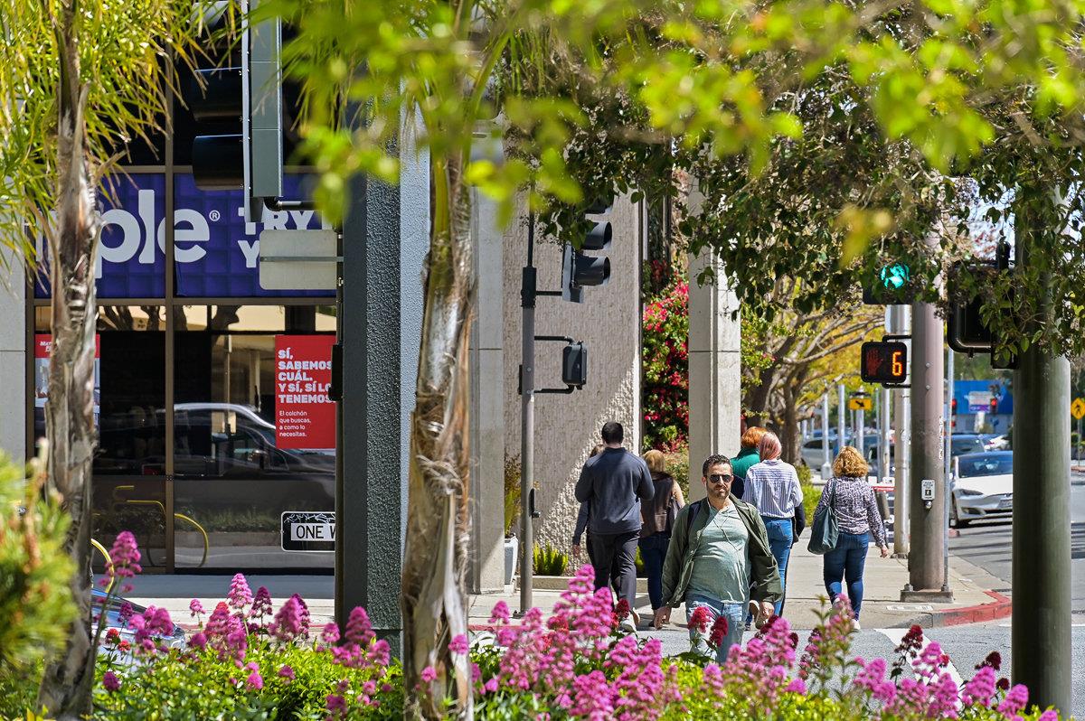 401 S Norfolk ST 221