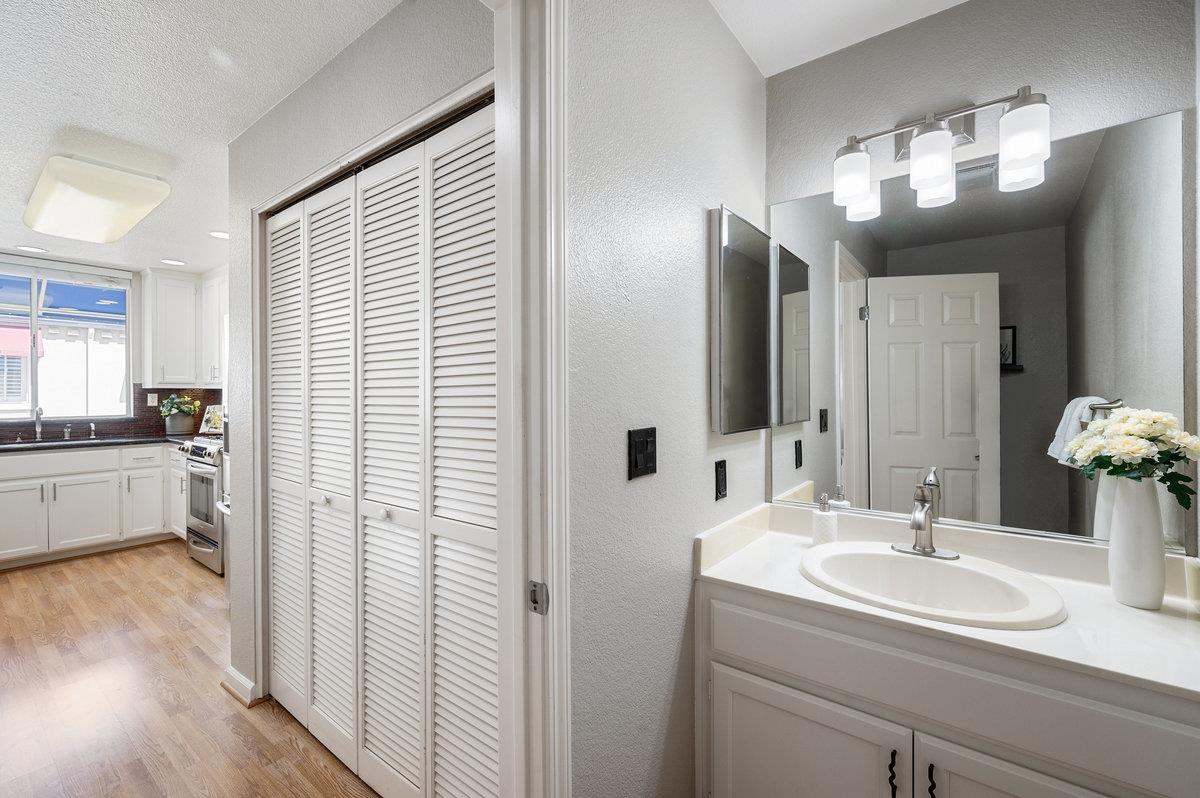 700 Baltic CIR 730