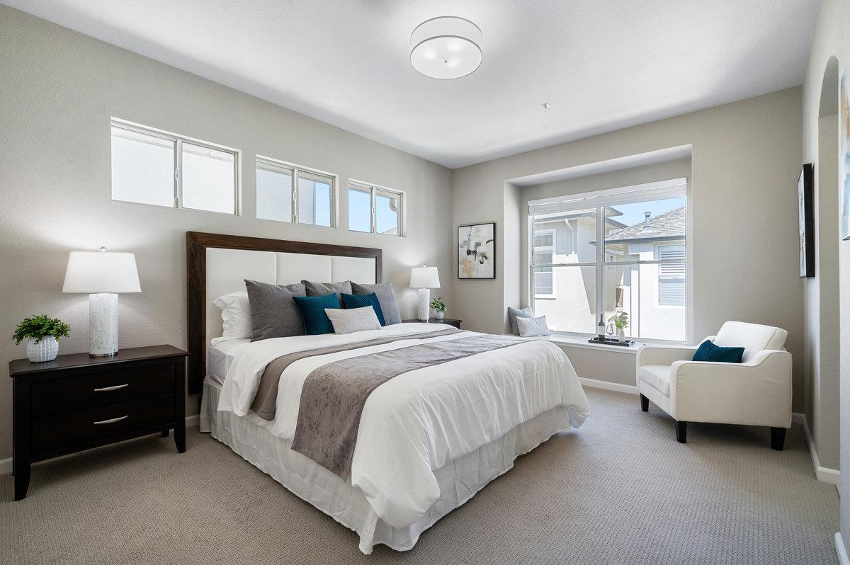 700 Baltic CIR 730
