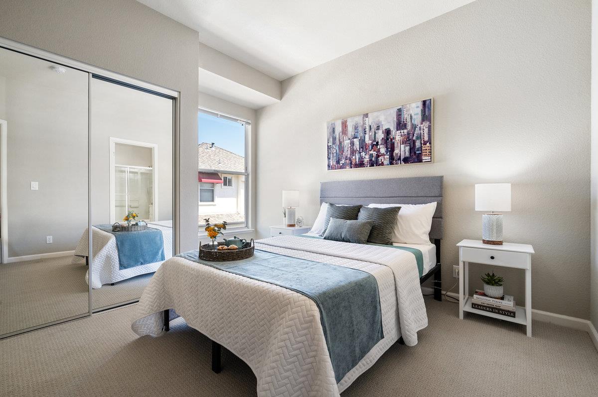 700 Baltic CIR 730
