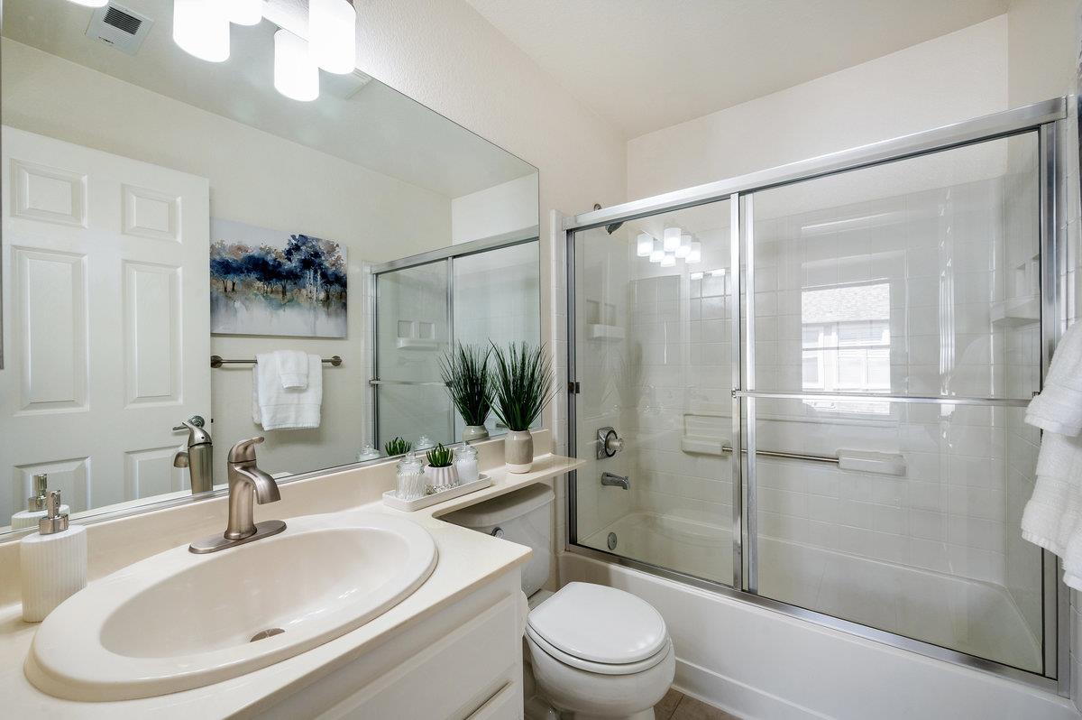 700 Baltic CIR 730
