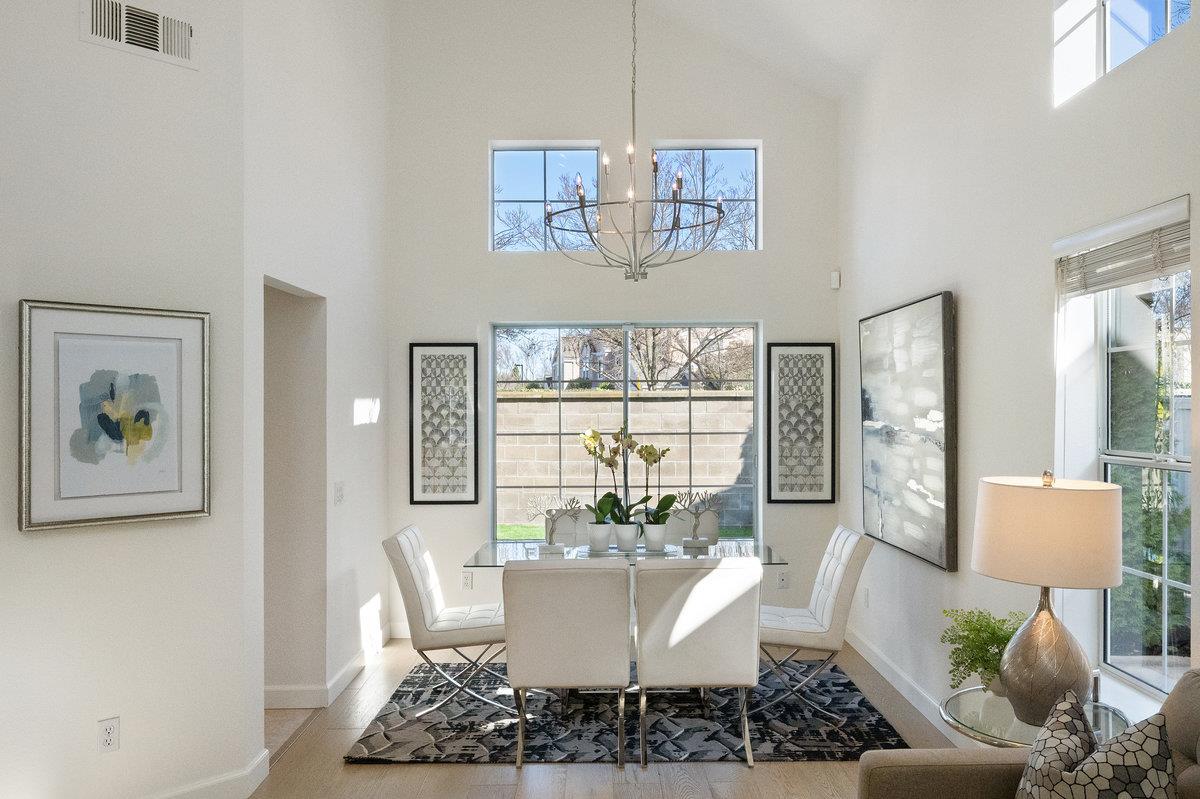 321 Saint Martin DR