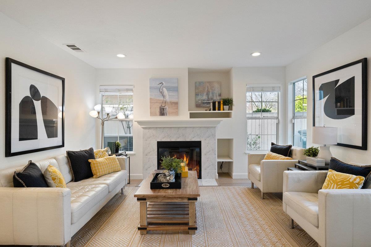 321 Saint Martin DR
