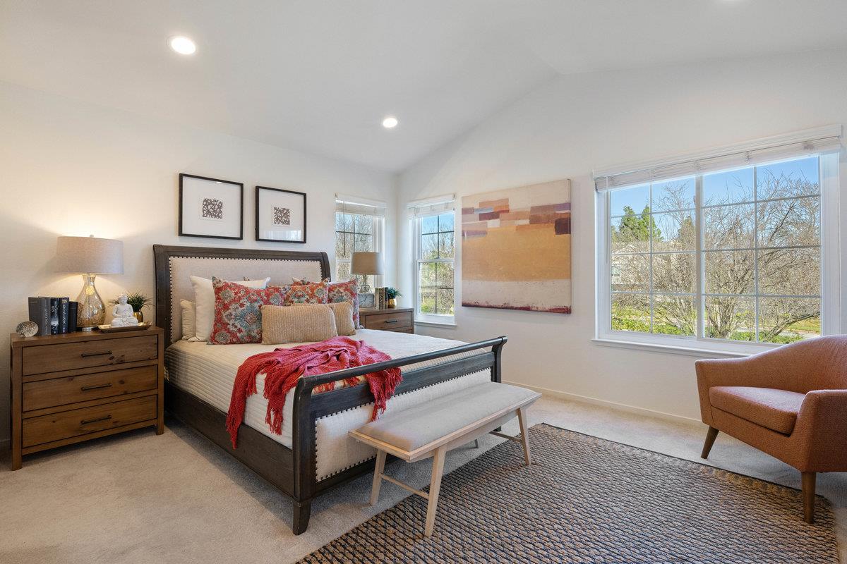 321 Saint Martin DR