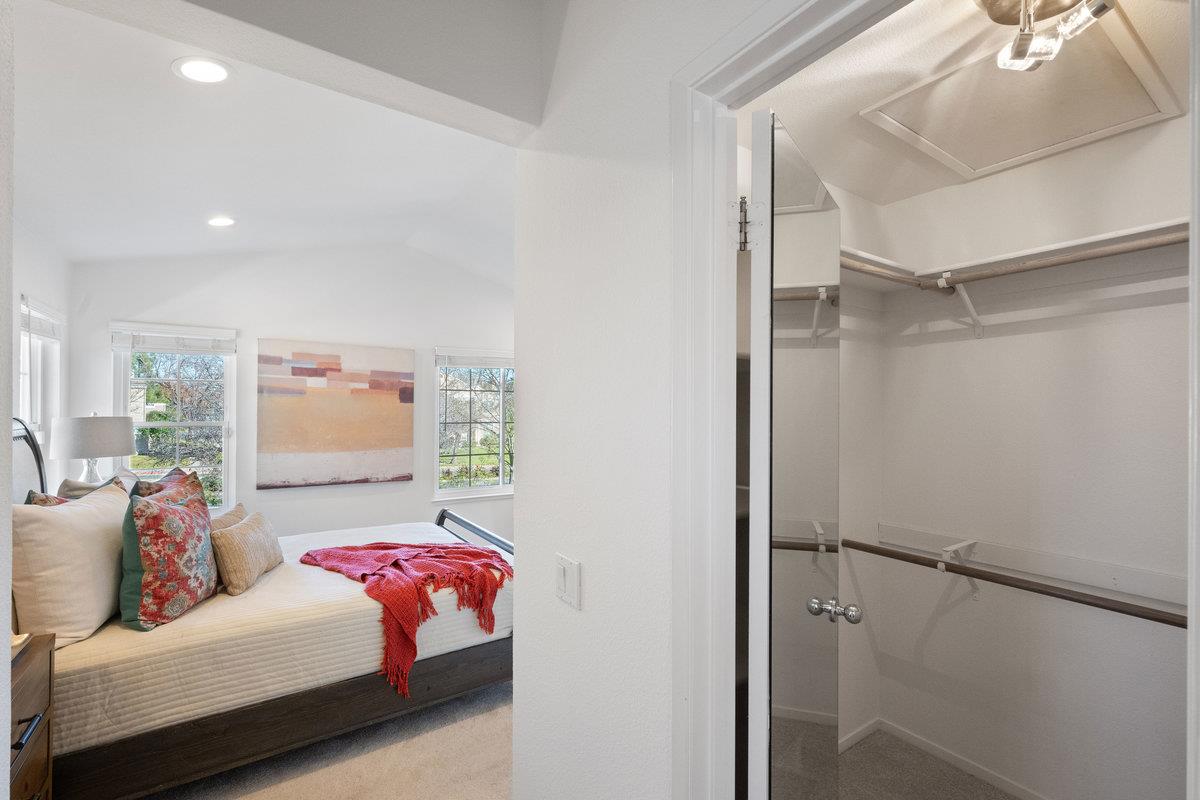 321 Saint Martin DR