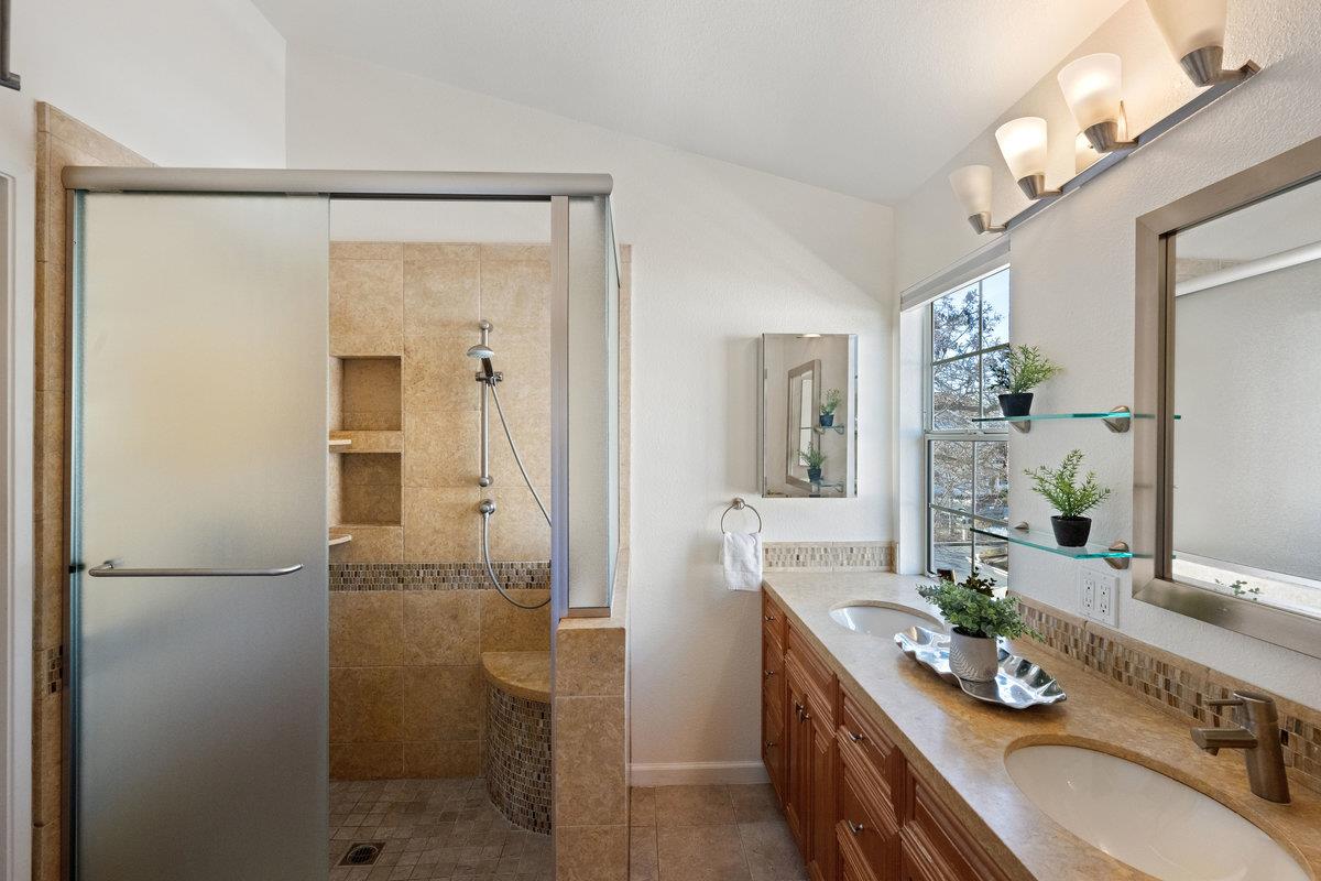 321 Saint Martin DR
