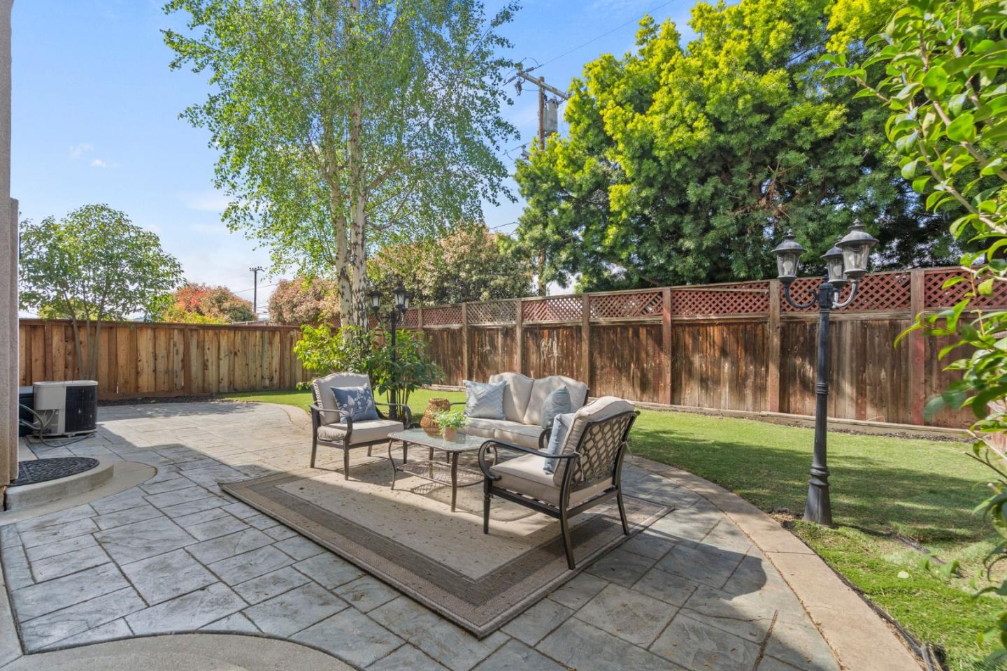 1133 Wayne WAY