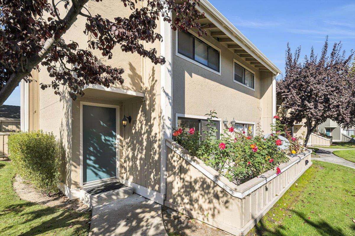 831 Perseus Lane