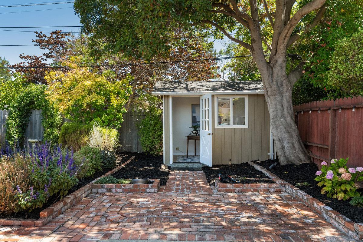 3937 Gillis Drive
