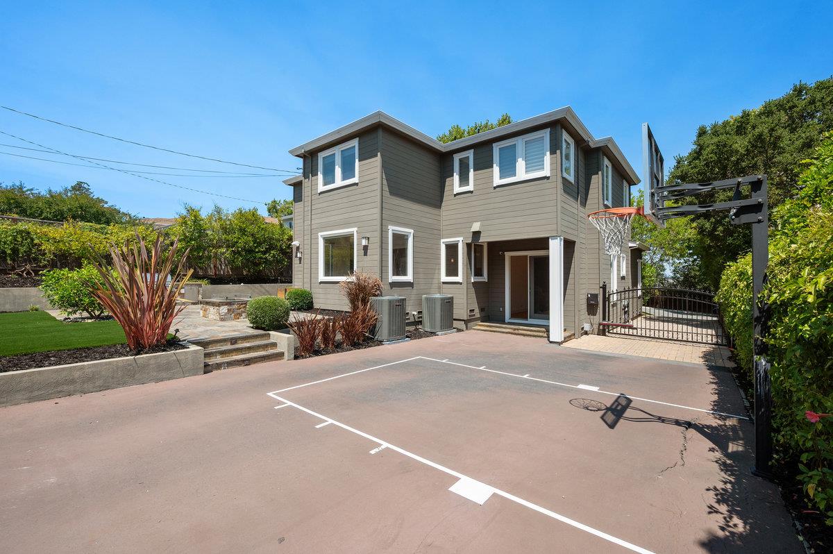 1509 Los Montes Drive