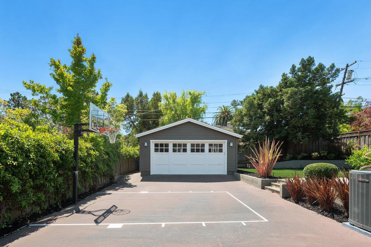 1509 Los Montes Drive