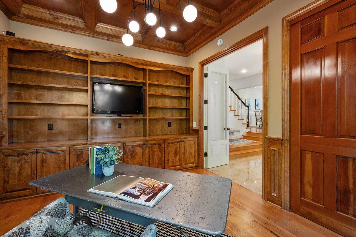 1509 Los Montes Drive