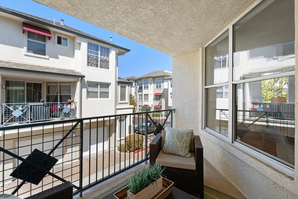 700 Baltic Circle 732