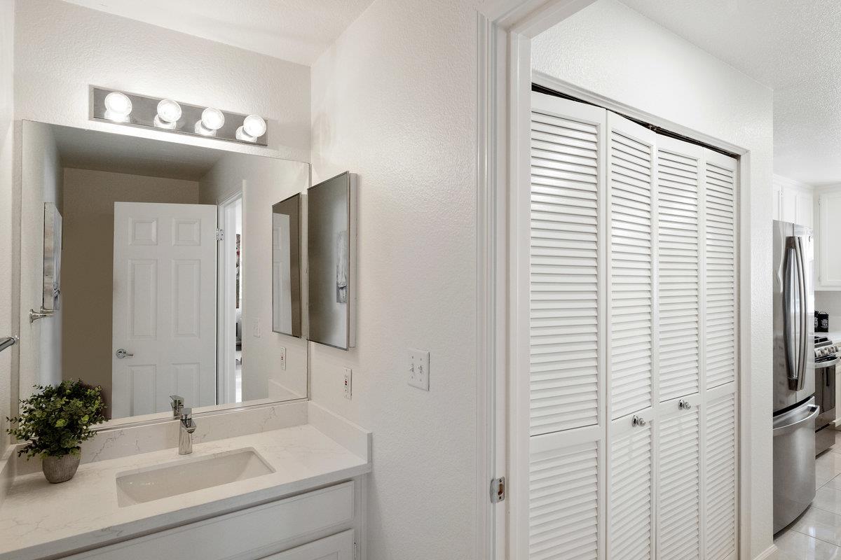 700 Baltic Circle 732