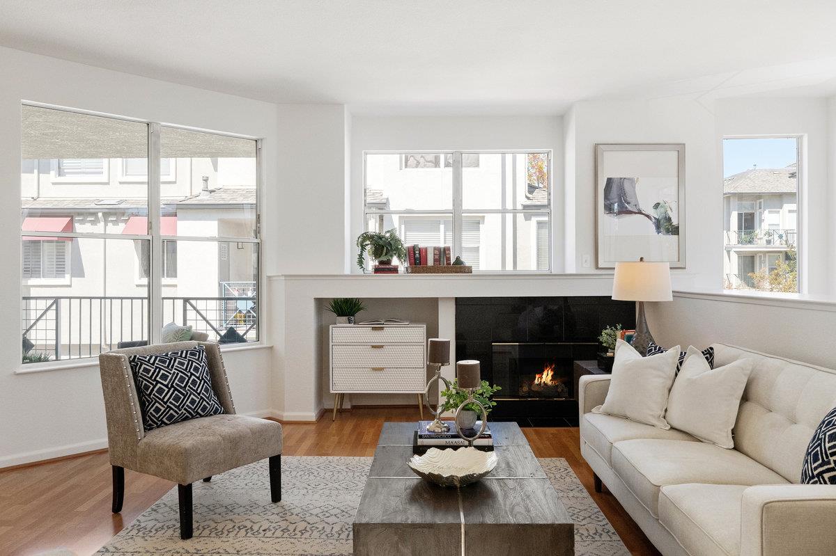 700 Baltic Circle 732