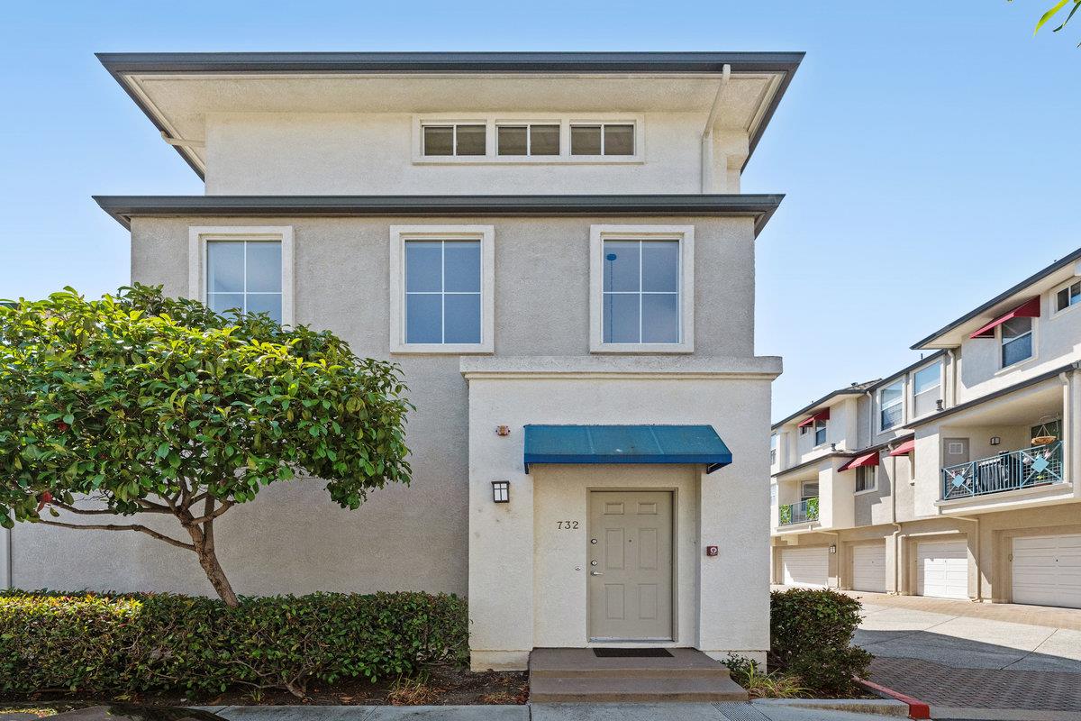 700 Baltic Circle 732