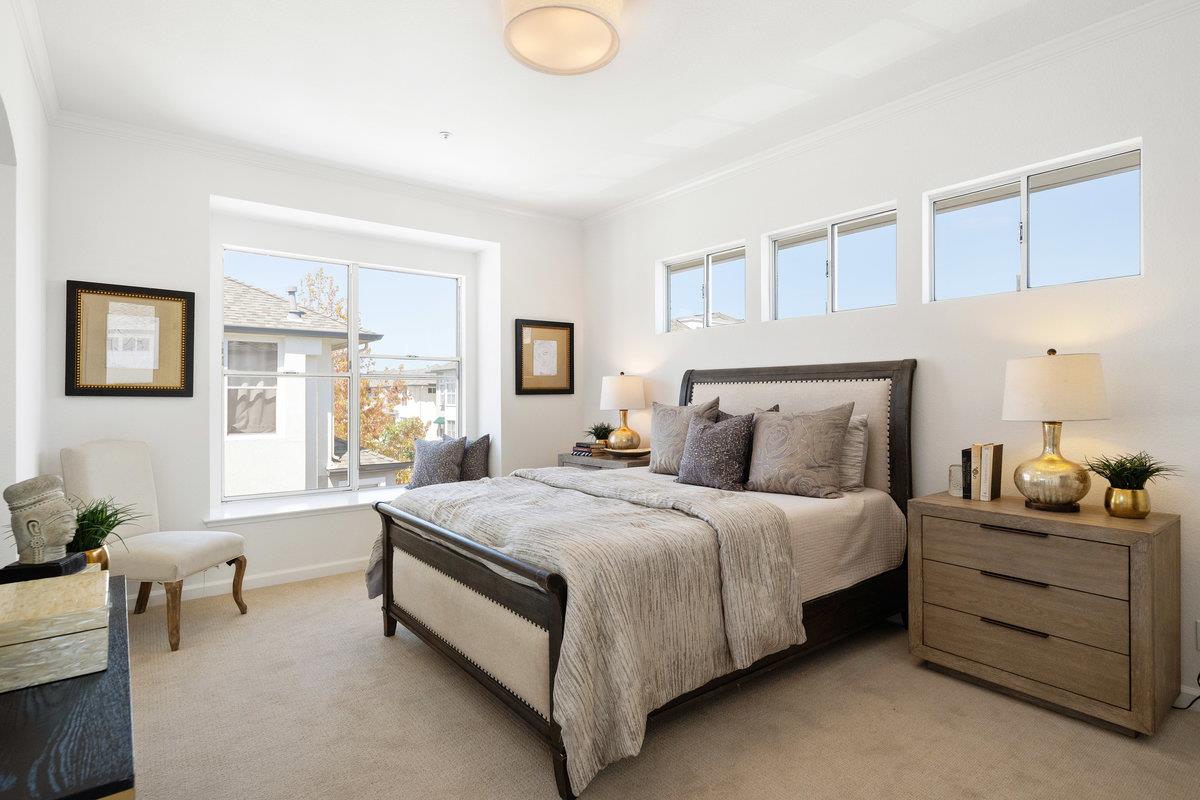 700 Baltic Circle 732