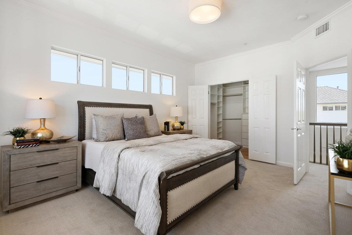 700 Baltic Circle 732