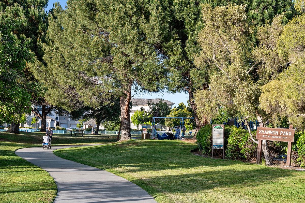 700 Baltic Circle 732