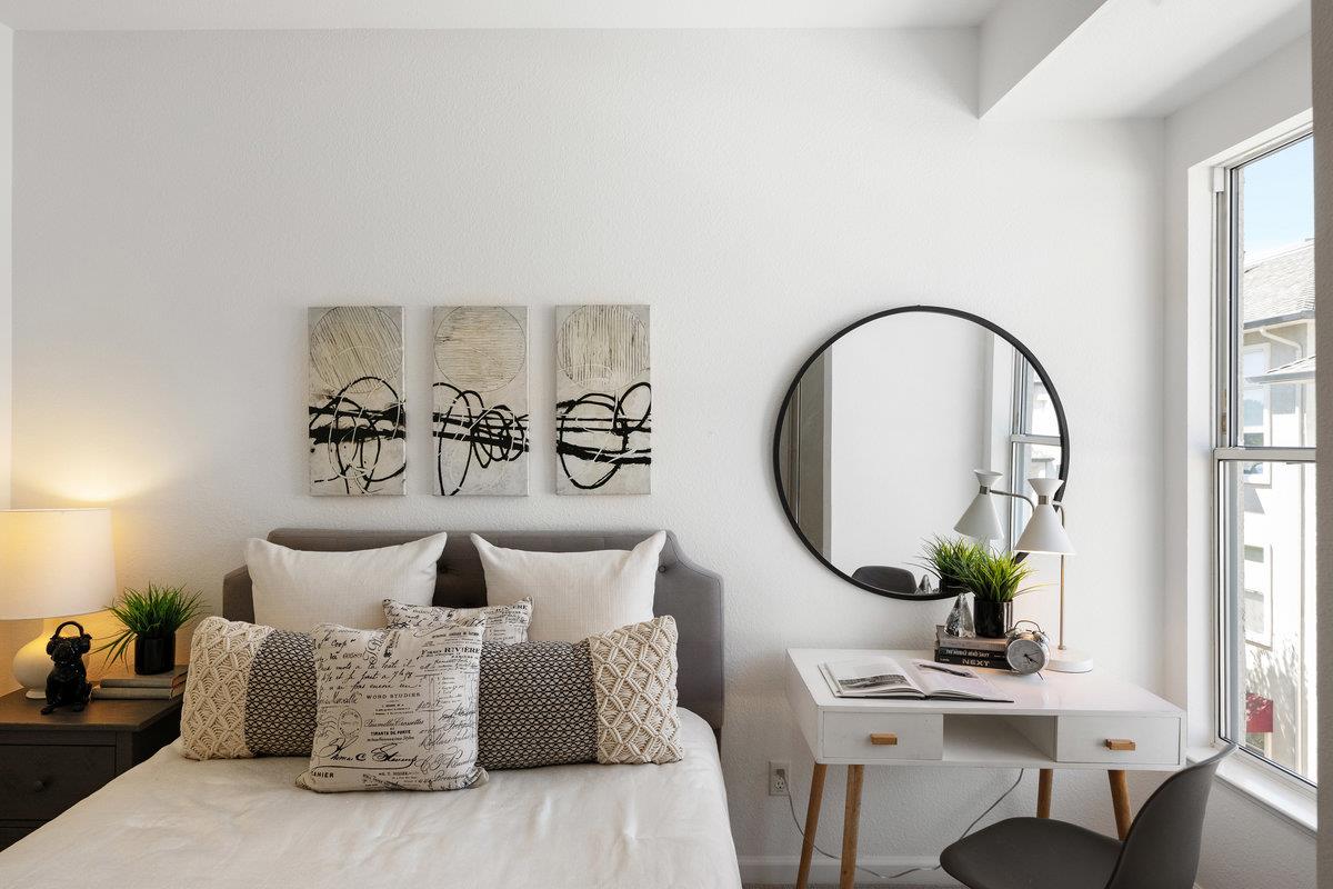 700 Baltic Circle 732