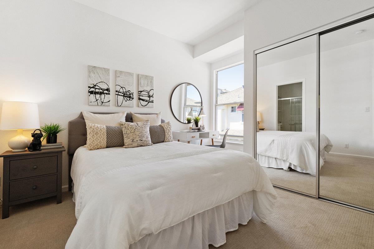 700 Baltic Circle 732