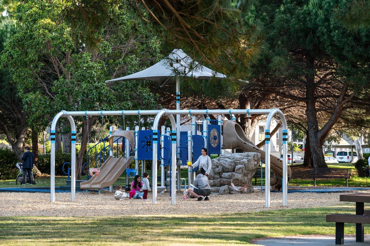 700 Baltic Circle 732