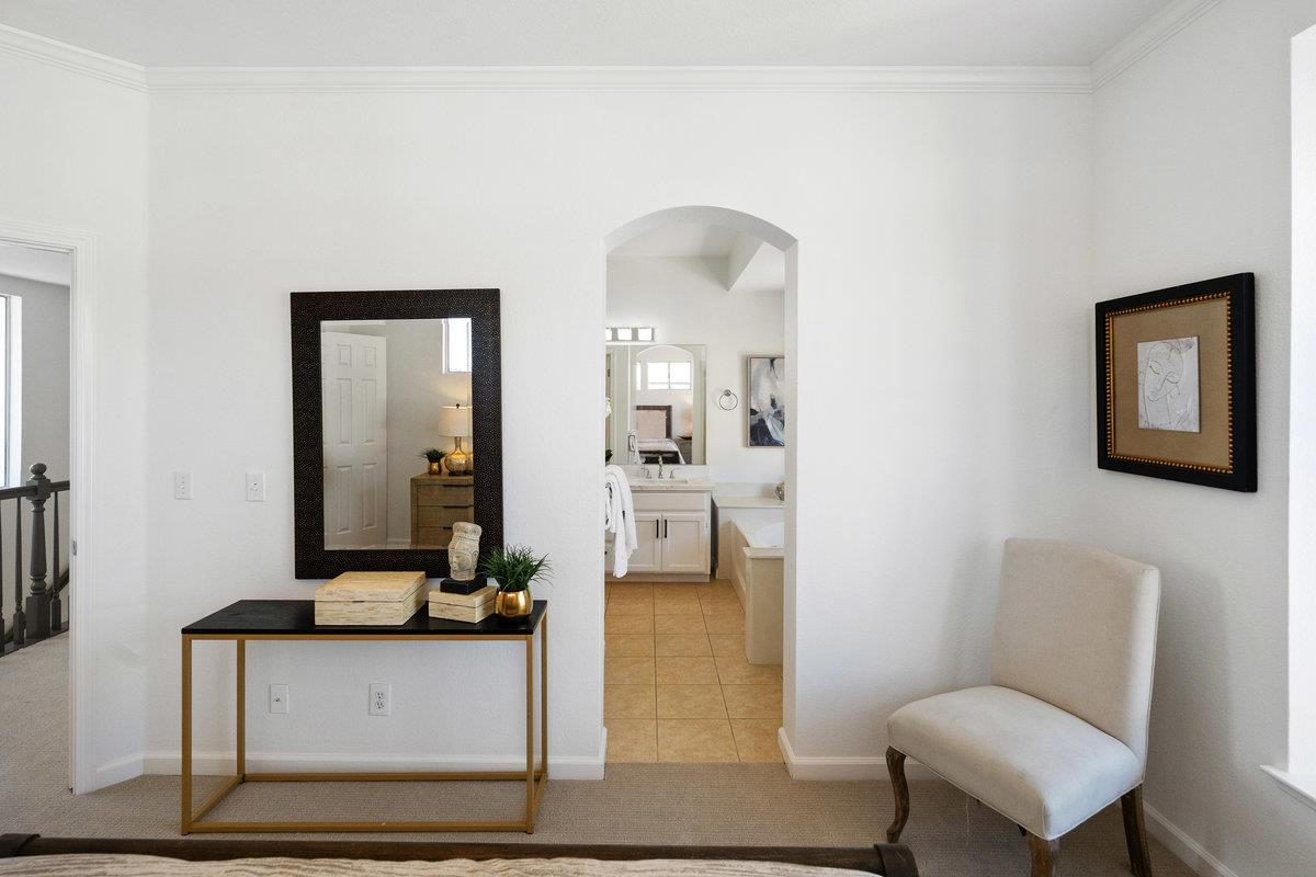 700 Baltic Circle 732