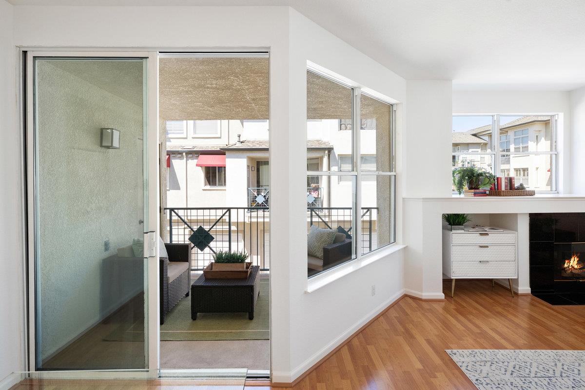 700 Baltic Circle 732