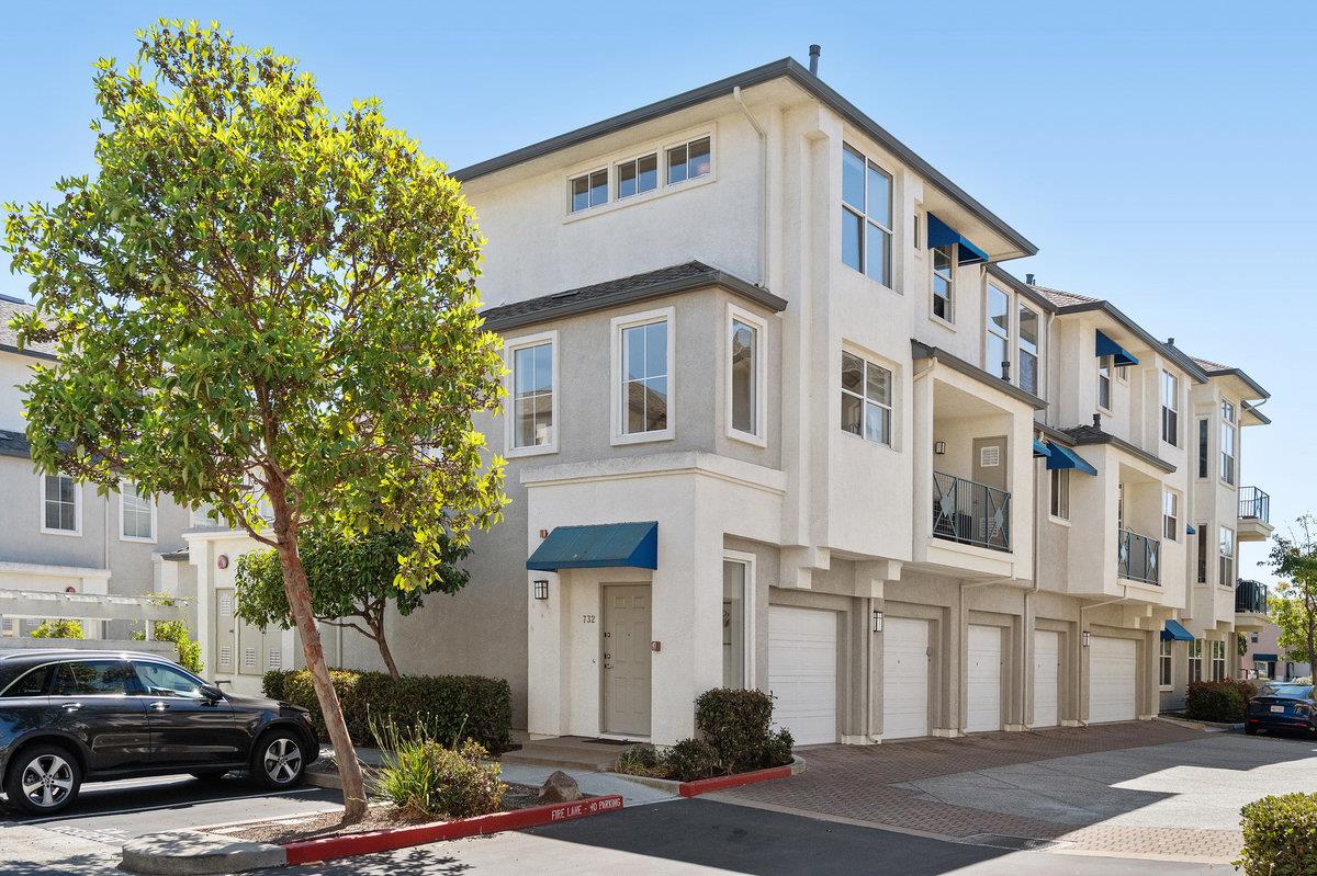 700 Baltic Circle 732