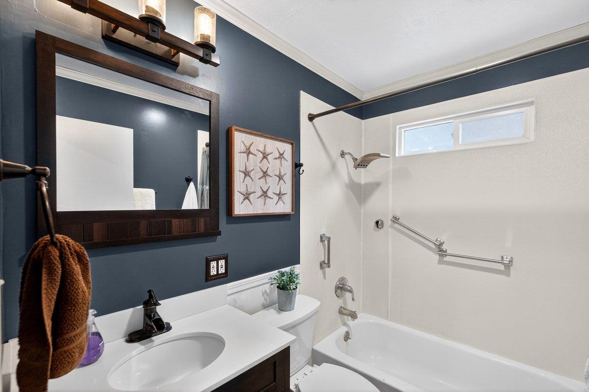 1559 Linda Mar Boulevard