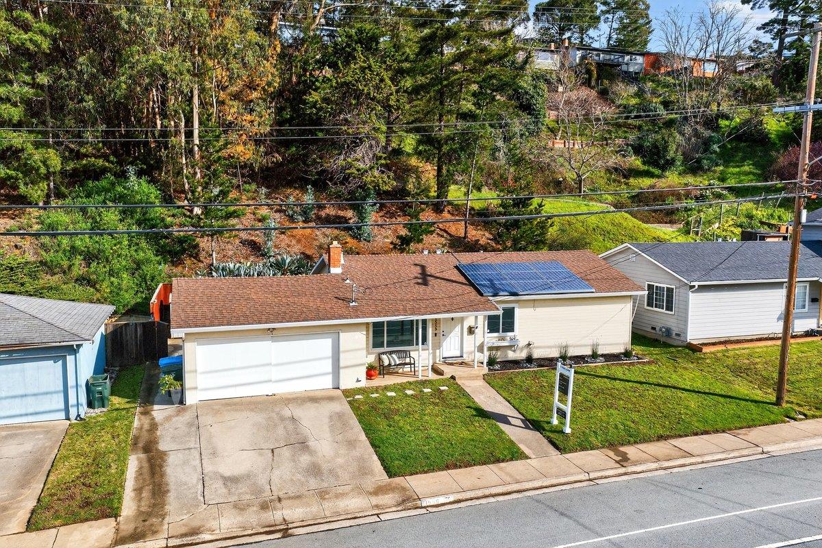 1559 Linda Mar Boulevard