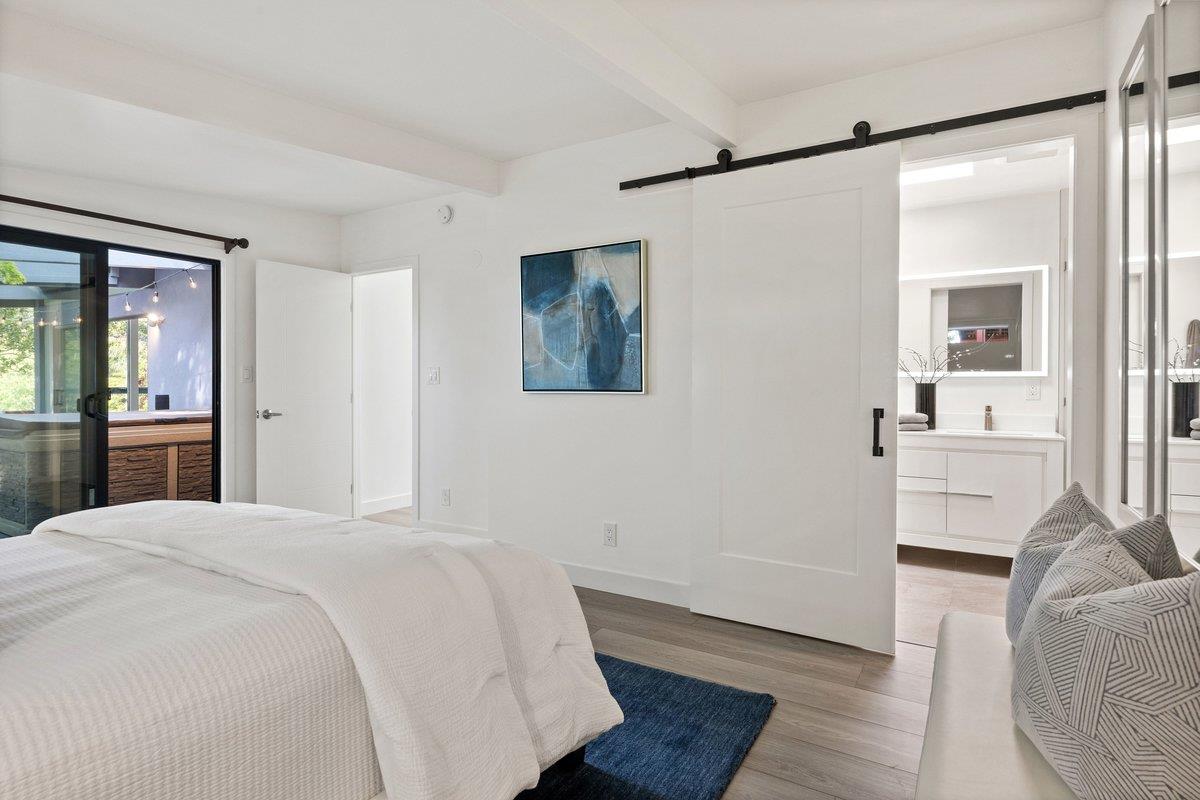 10 Laurel Hill Court