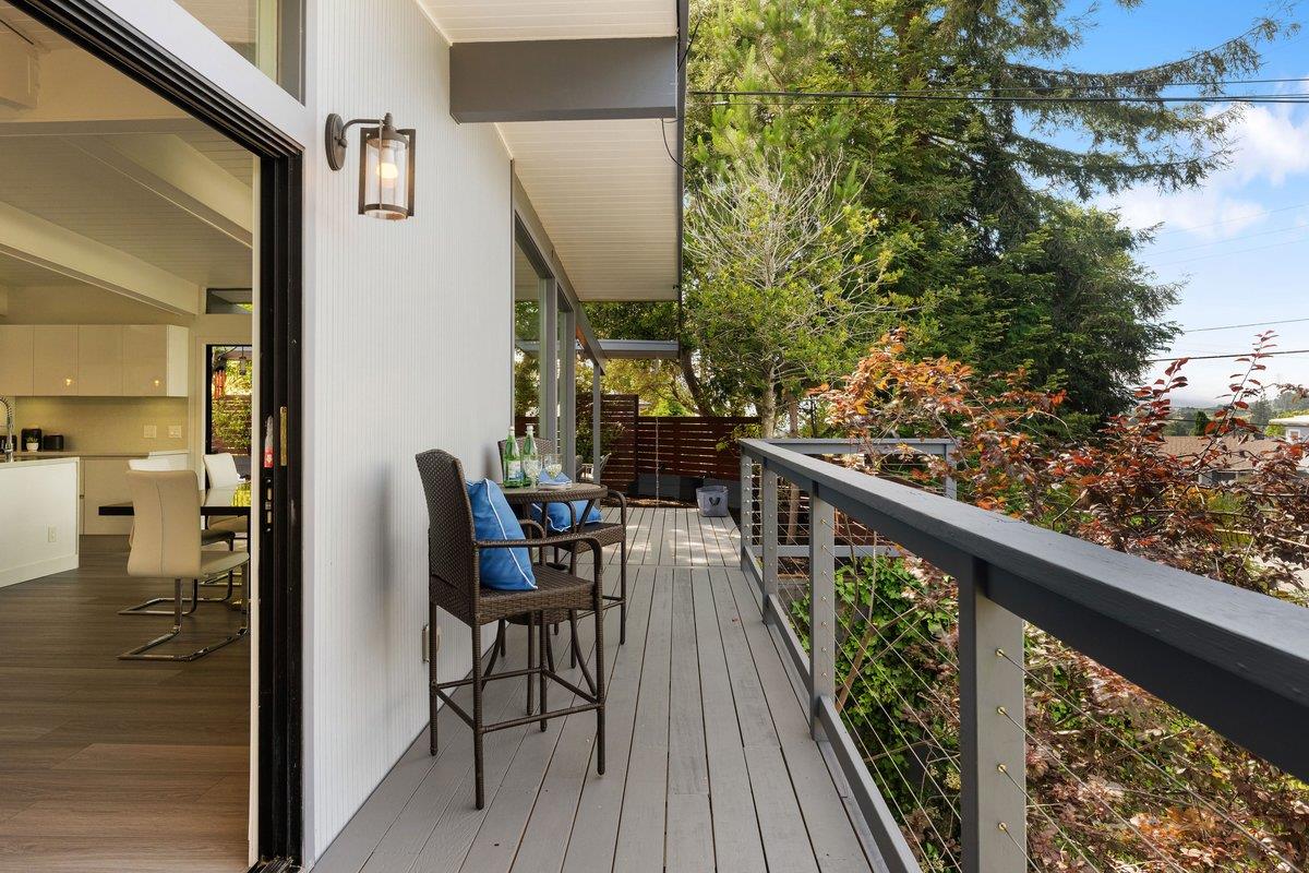 10 Laurel Hill Court