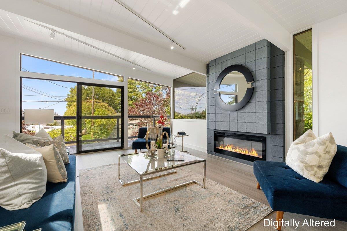 10 Laurel Hill Court