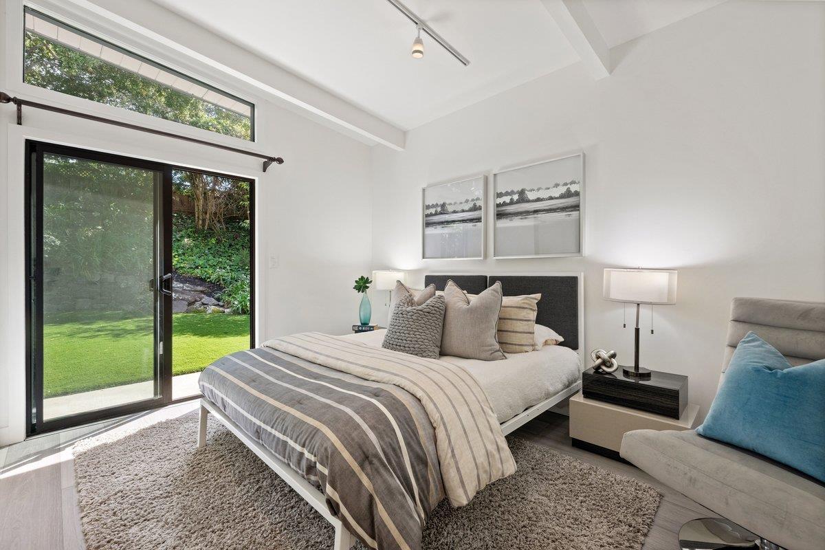 10 Laurel Hill Court