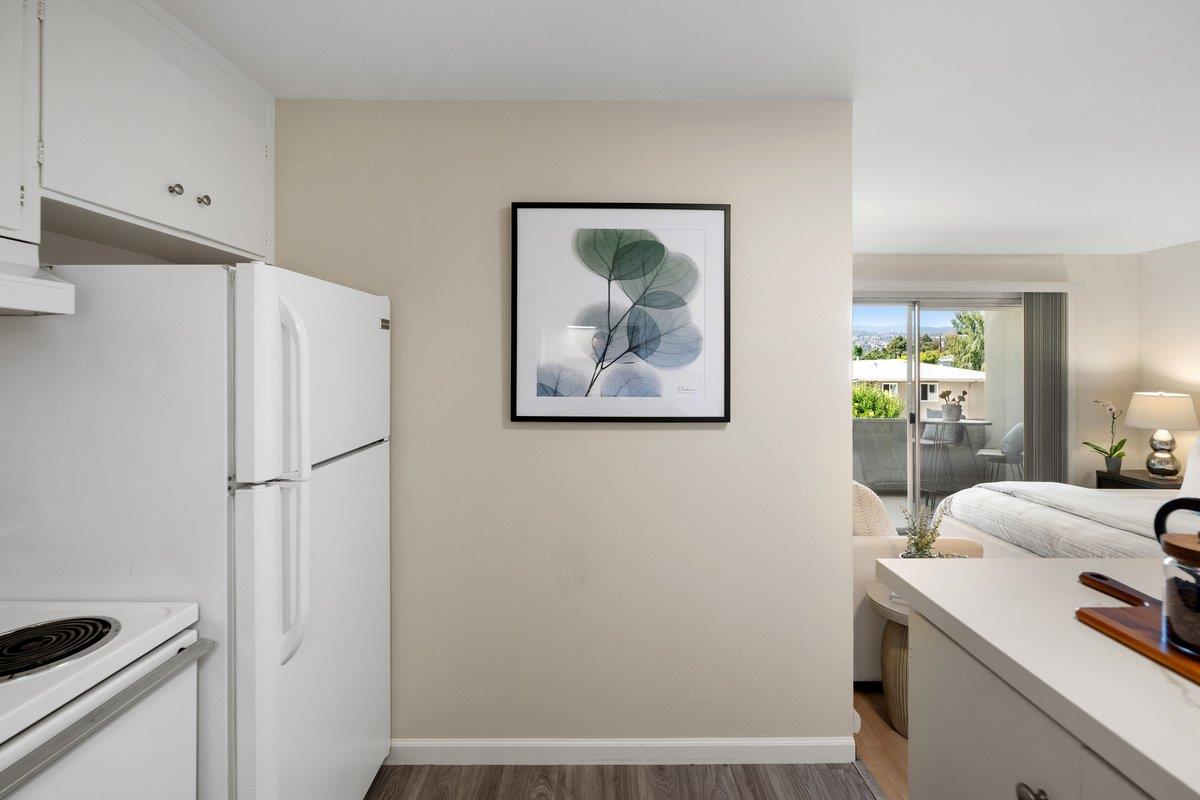 Hudson ST Unit: 207